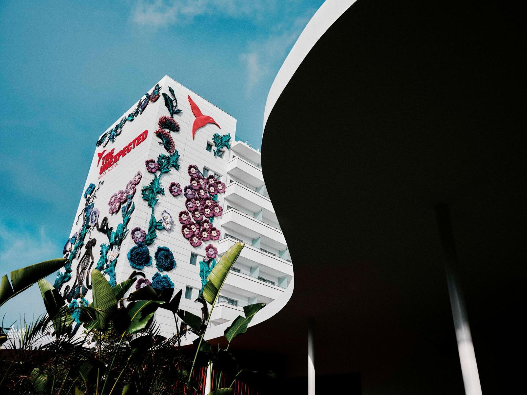 The Unexpected Ibiza Hotel - Adults Only - Formerly Ushuaia Tower Playa d'en Bossa Exterior photo